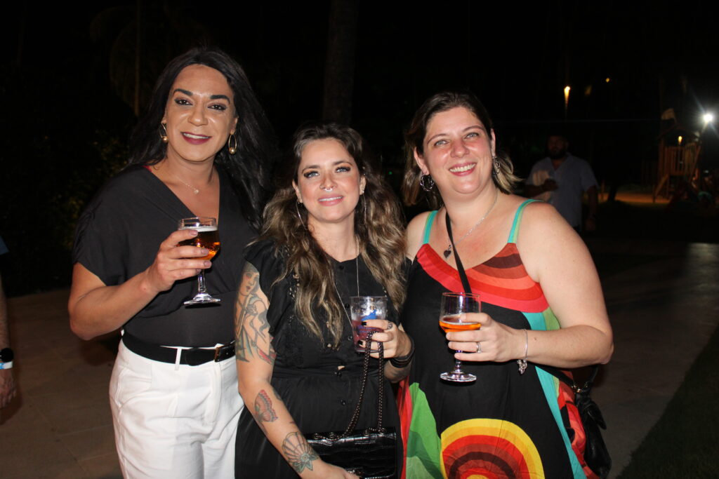 Camilly Saldanha, da CS Viagens e Turismo, Jamileh Santos, da TZ Viagens e Tatiana Frozza, da Bugma Turismo