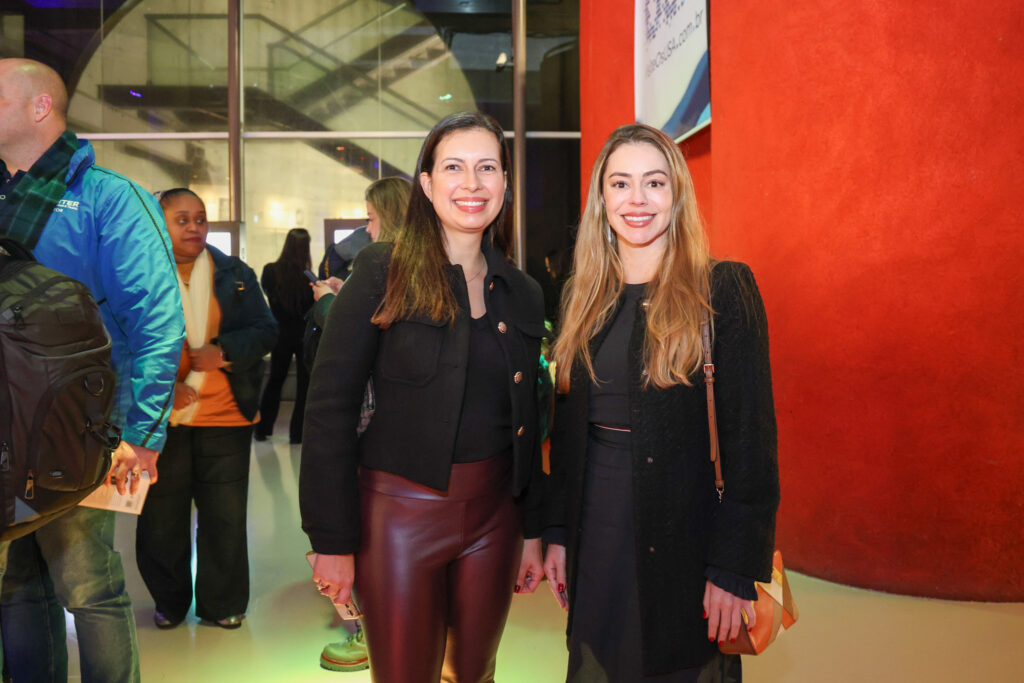 Carol Danilchenko e Meire Cale, da Easy Time Travel