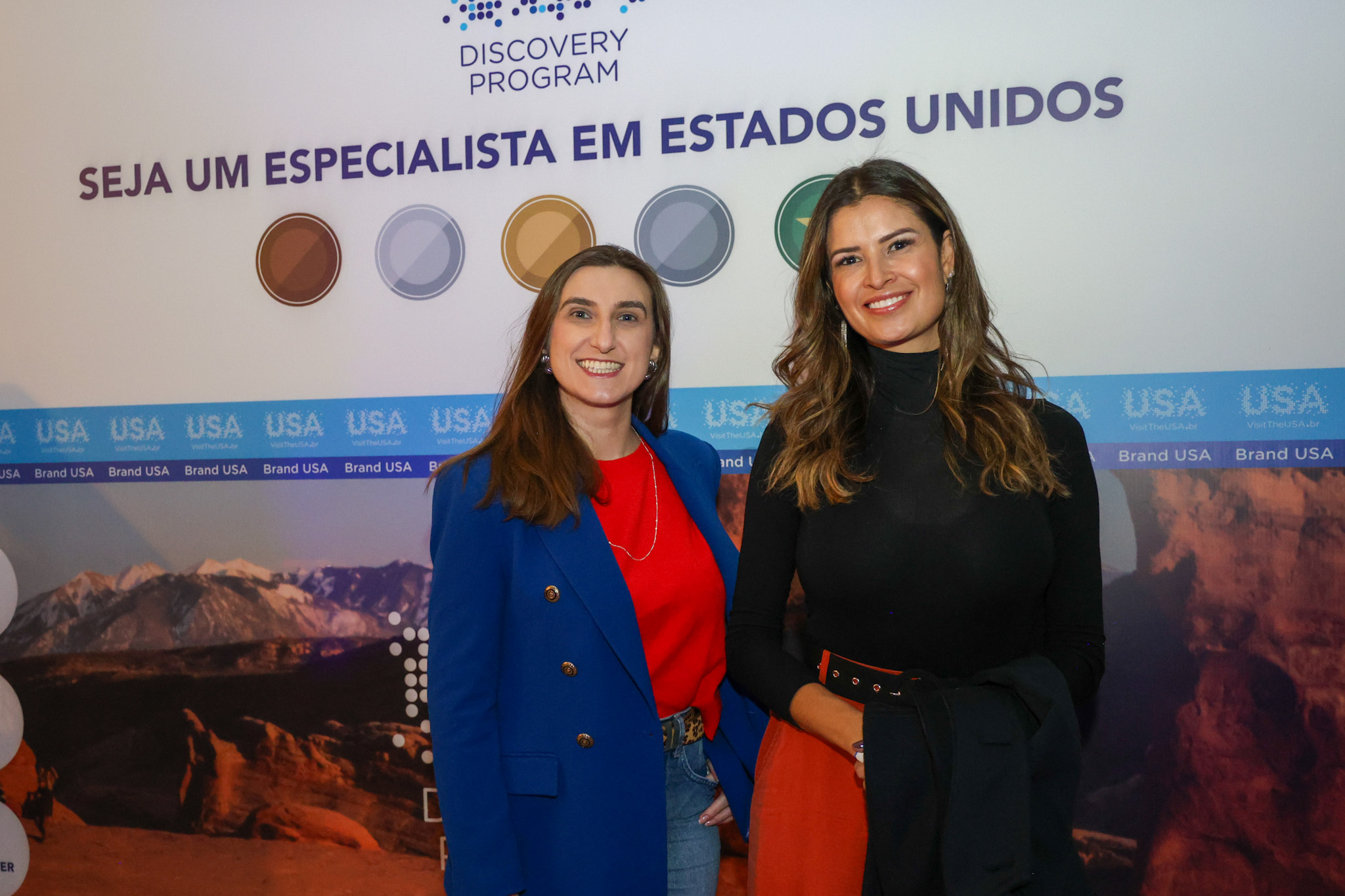 Carol Thomazini, da Feito para Viajar e Carla Costa, do Guiamondi Viagens Carol Thomazini, da Feito para Viajar e Carla Costa, do Guiamondi Viagens