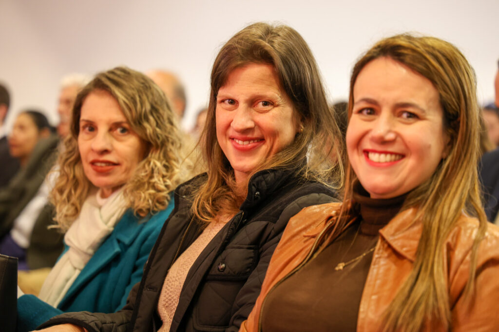 Claudia Traballi, Mariana Alcorta e Juliana Assumpção, da Abav-SP Aviesp