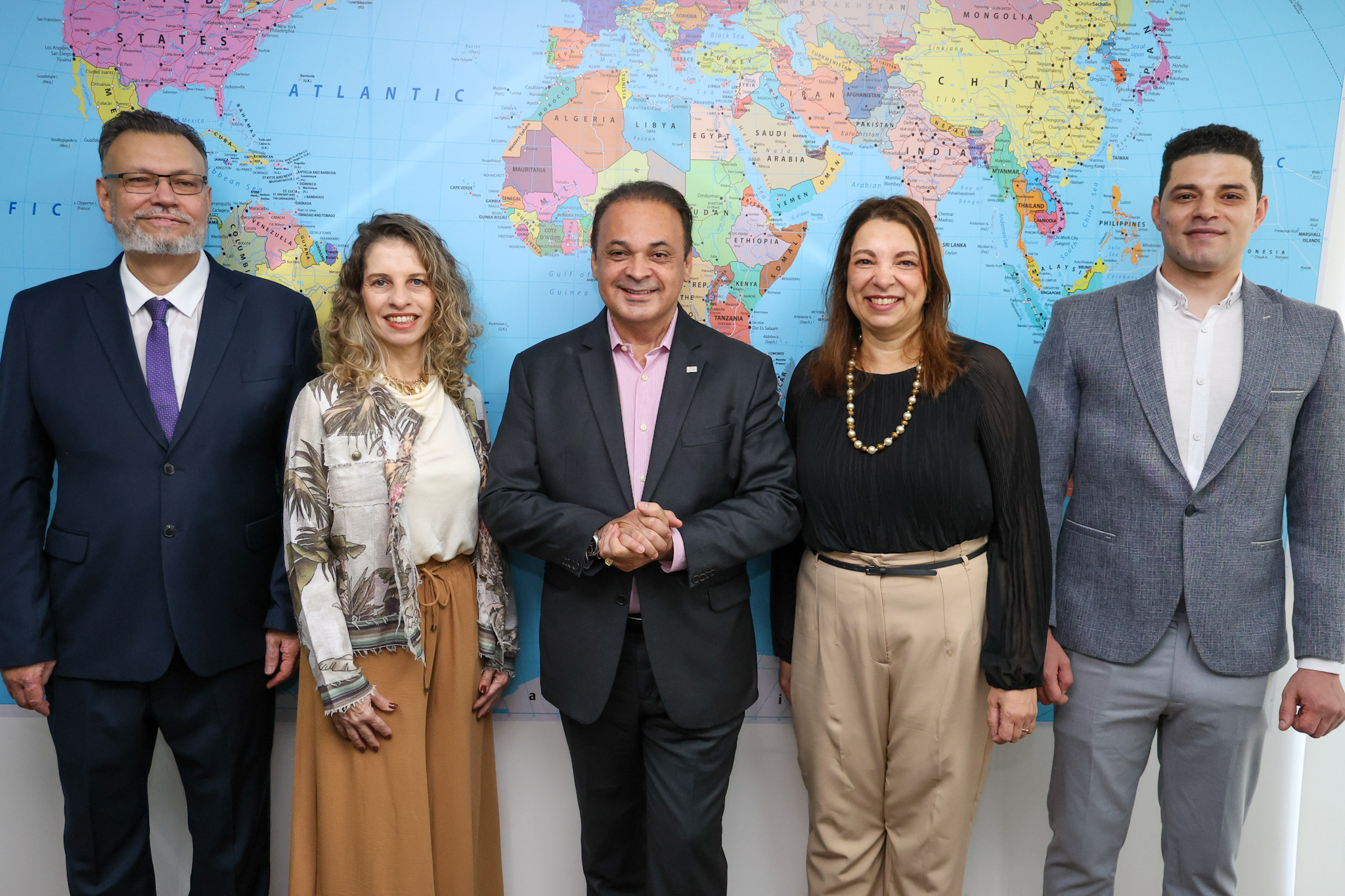 Cláudio Modesto, da Memphis Turismo, Claudia Traballi, da Abav-SP Aviesp, Roberto de Lucena, Setur-SP, Claudia Modesto e Ahmed Abdullah, da Memphis Turismo São Paulo