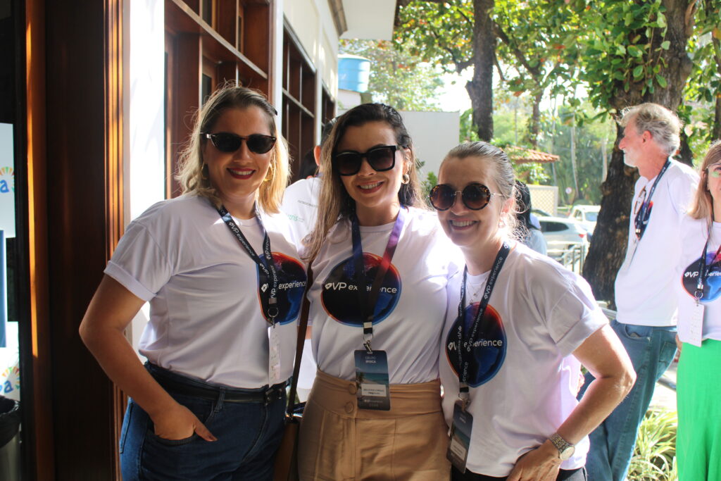 Danebe de Araujo, da Ohana Viagens, Lidia de Paula, da DiPaula Turismo e Renata Moreira, da Specta Turismo