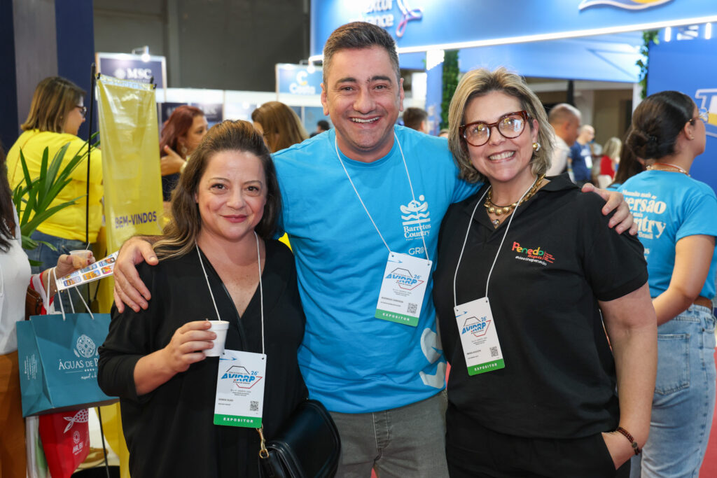 Denise Elias, do Pratagy, Rodrigo Carossa, do Barretos Country Park Resort e Maria Augusta, de Penedo Alagoas