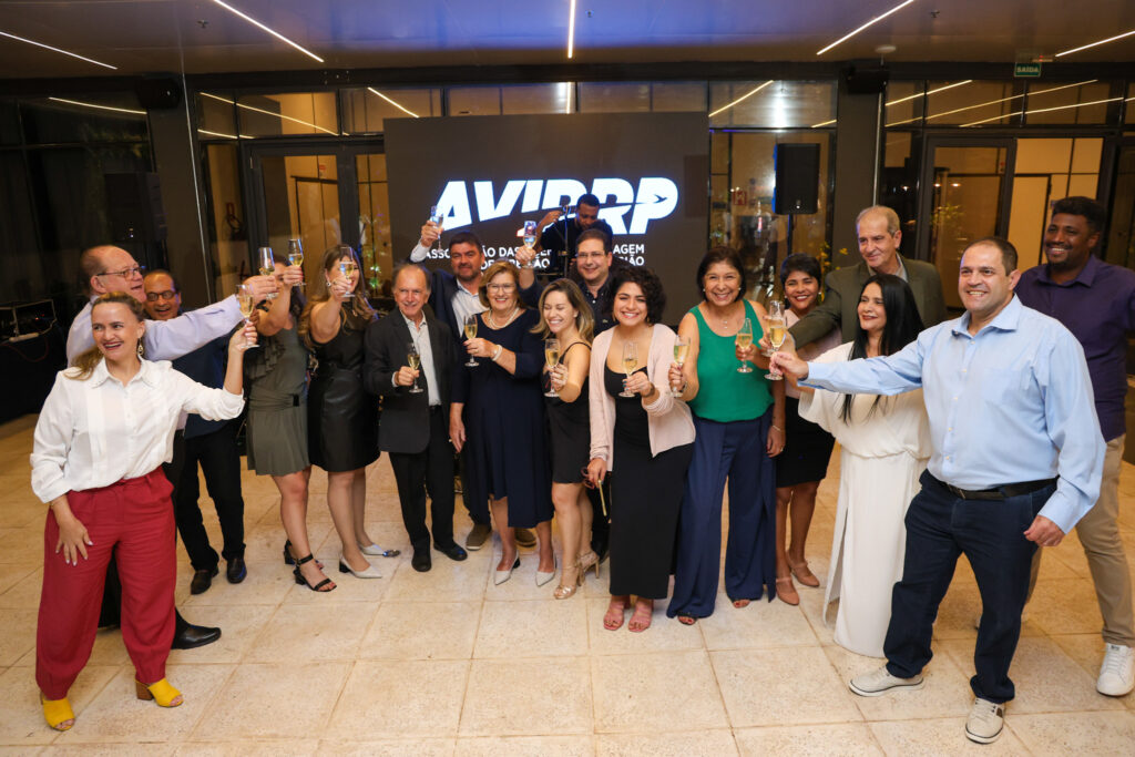Diretoria da Avirrp com parceiros