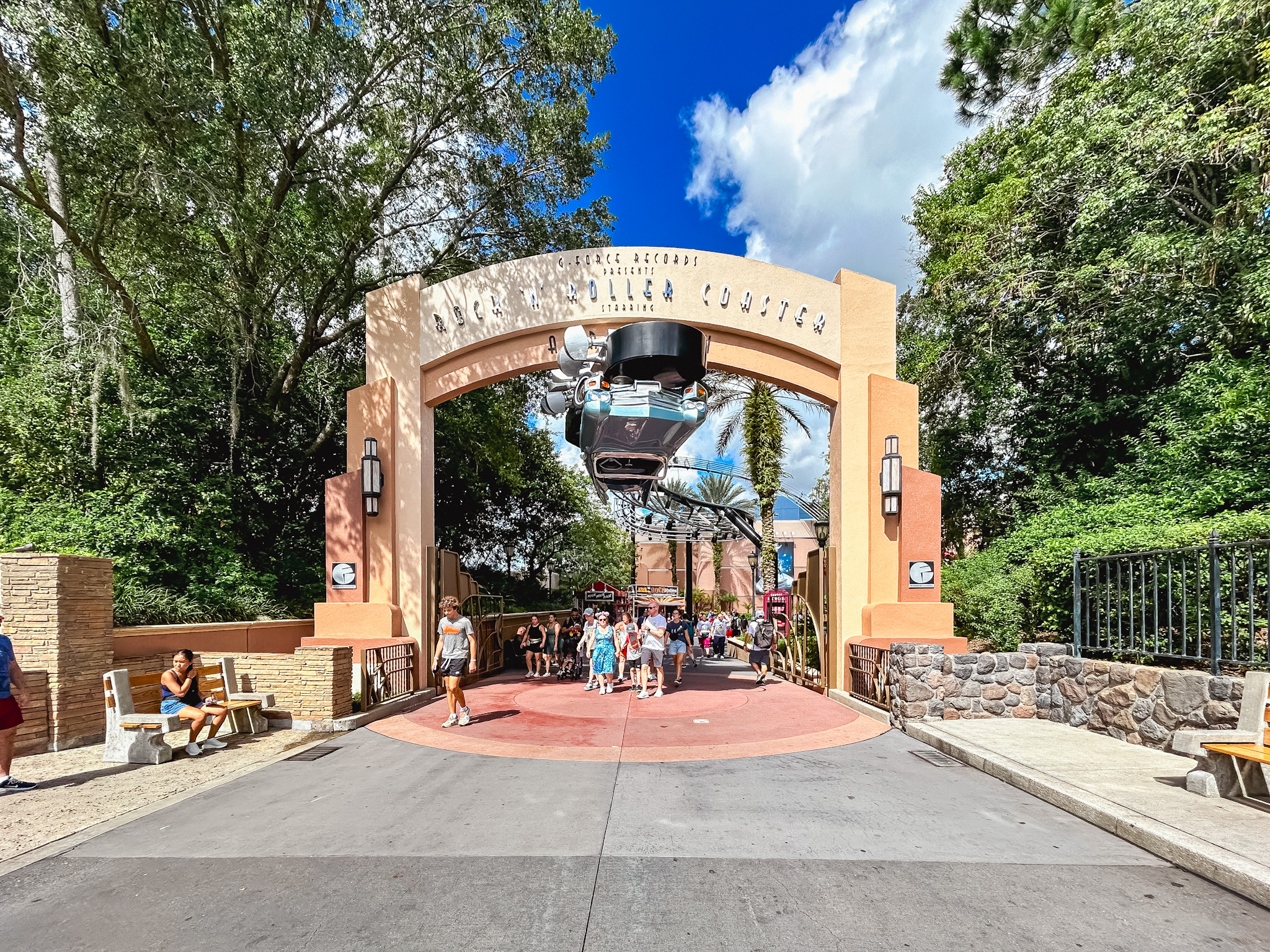 Do Disney Holywood Studios há a Rock 'n' Roller Coaster Starring Aerosmith Do Disney Holywood Studios há a Rock 'n' Roller Coaster Starring Aerosmith