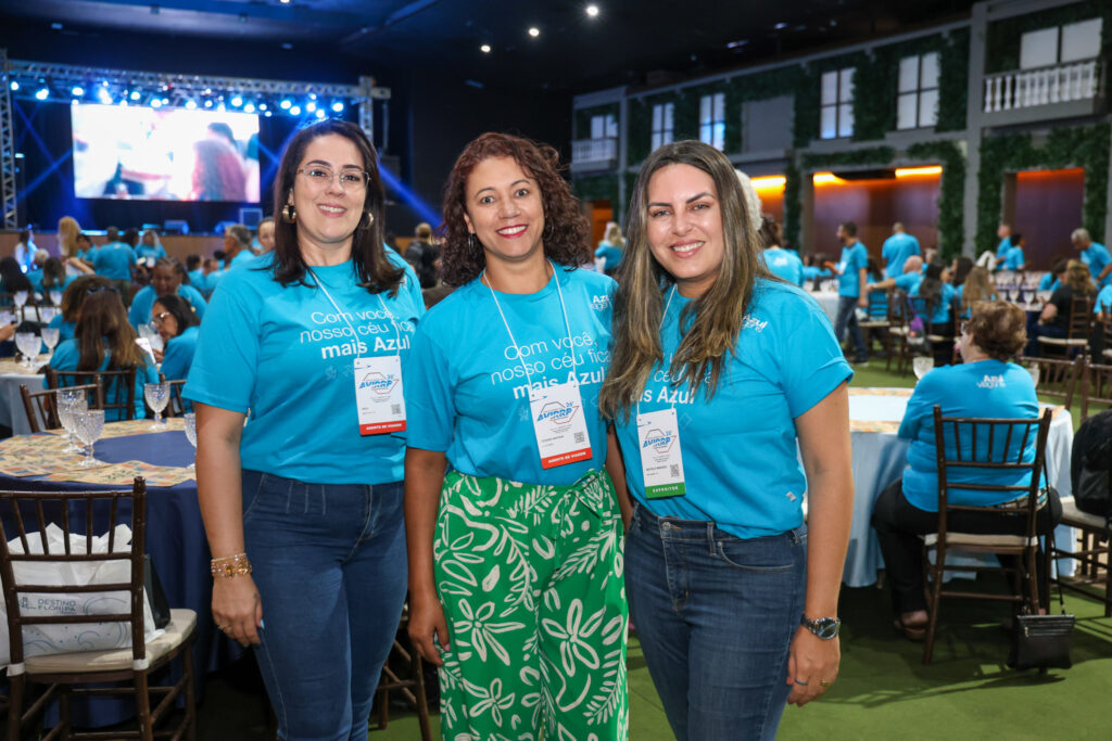 Erica Sousa, da Gold Star, Josiane Santana e Michelle Marques, da Globotour