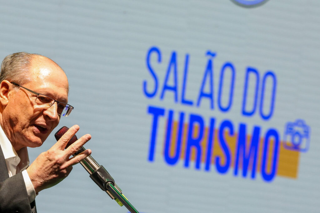 Geraldo Alckmin falou sobre cassinos e vistos na abertura do Salão do Turismo Geraldo Alckmin falou sobre cassinos e vistos na abertura do Salão do Turismo