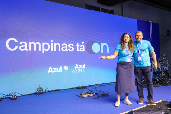 Com crescimento de 140%, Azul Viagens terá 2,7 mil voos dedicados nas férias de verão 2 Giulliana Mesquita e Ricardo Bezerra da Azul Viagens e1724678856295 Com crescimento de 140%, Azul Viagens terá 2,7 mil voos dedicados nas férias de verão