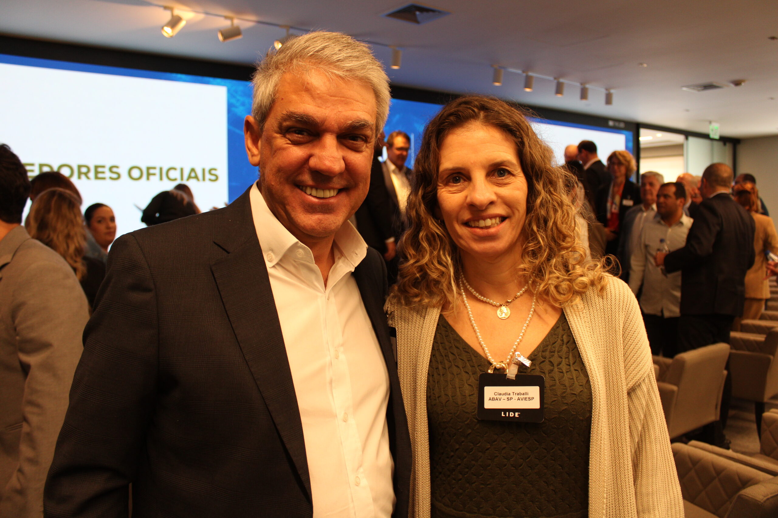 Fernando Santos e Claudia Traballi, da Abav-SP l Aviesp Fernando Santos e Claudia Traballi, da Abav-SP l Aviesp