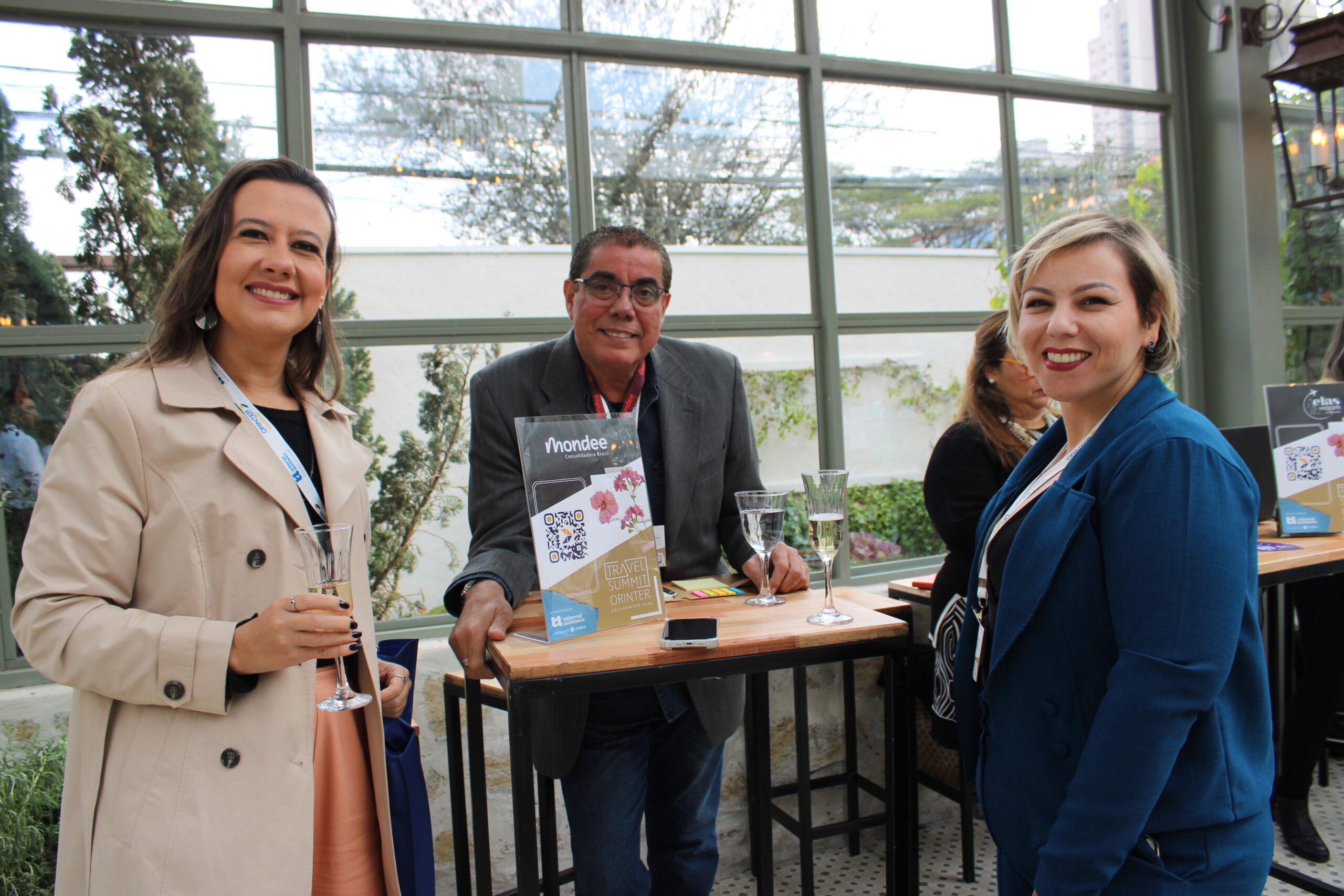 Thaissa Santos, da Buriantur, Aguinaldo Vicente Barbosa, da Mondee, e Marcela Ferreira, da Anália Franco Viagens Thaissa Santos, da Buriantur, Aguinaldo Vicente Barbosa, da Mondee, e Marcela Ferreira, da Anália Franco Viagens