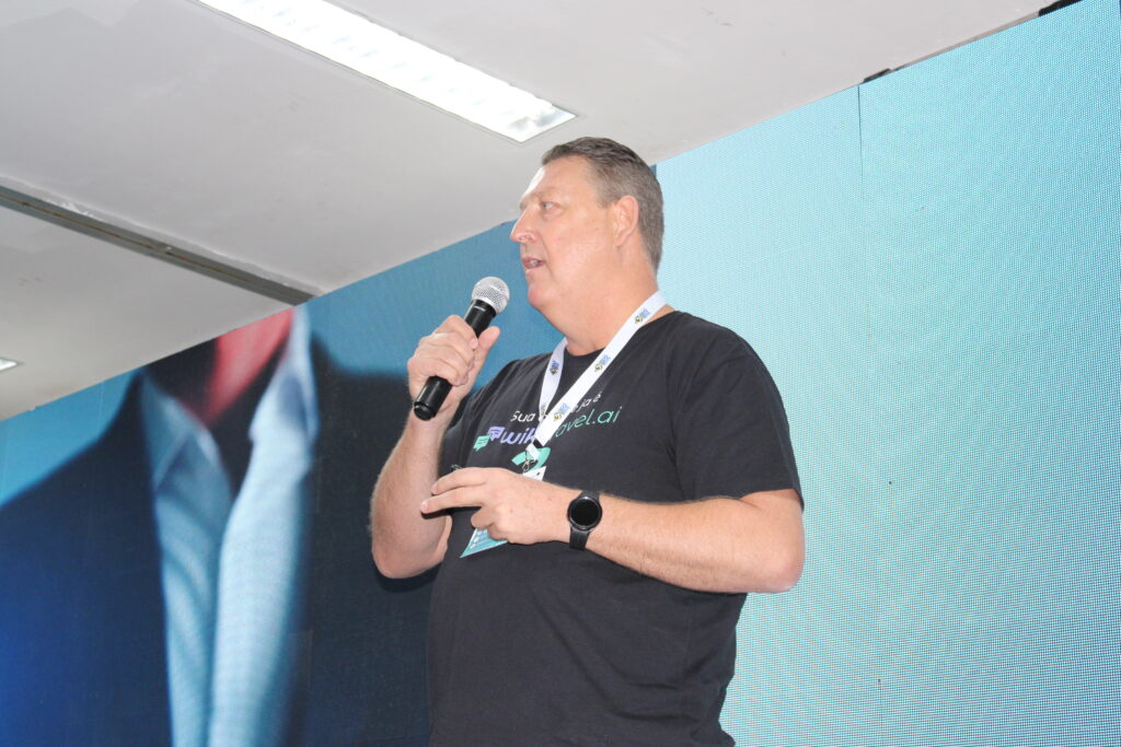 Palestrante Aroldo Schultz conversou com agentes sobre a importância do operador de turismo Palestrante Aroldo Schultz conversou com agentes sobre a importância do operador de turismo