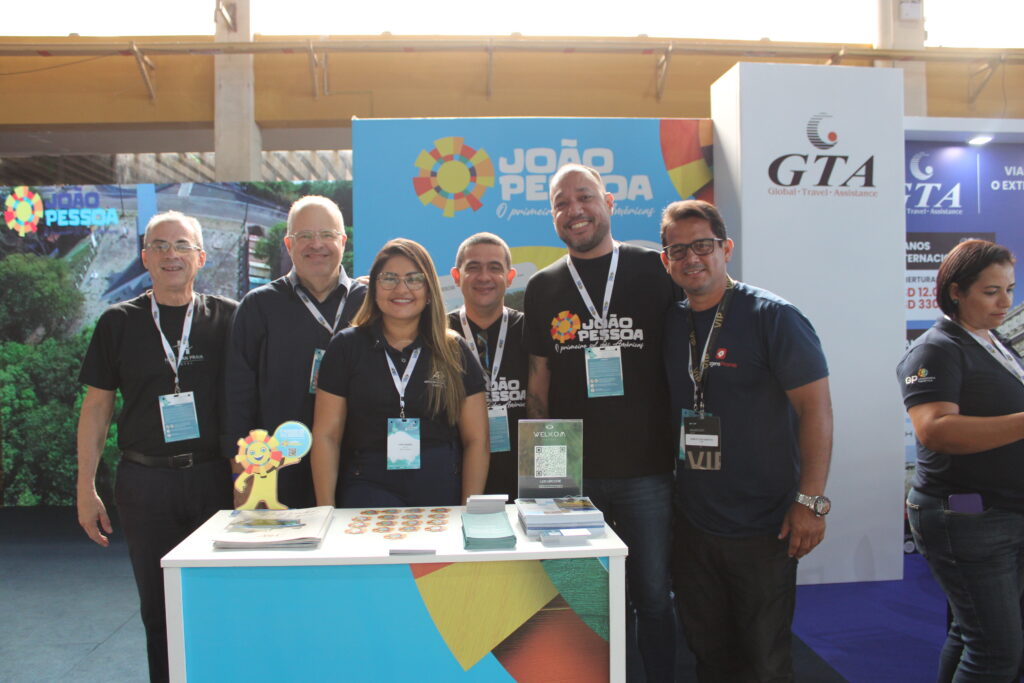 Kelson Rodrigues. Marcus Vinicius, Lygia Tavares, Luciano Lapa e Mauro Roballo, da Secretaria de João Pessoa, e Jorge Nascimento, da Viagens Promo
