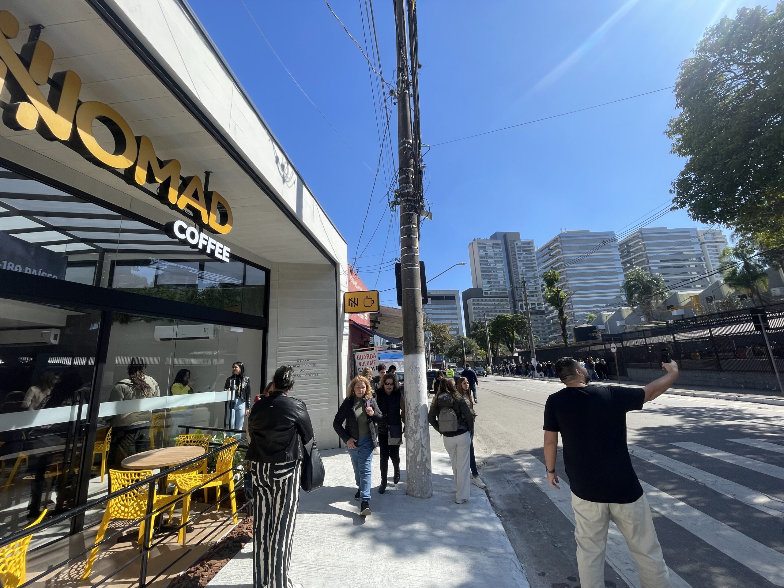 O empreendimento está localizado na frente do Consulado americano, na Rua Henri Dunant, 583 - Chácara Santo Antônia O empreendimento está localizado na frente do Consulado americano, na Rua Henri Dunant, 583 - Chácara Santo Antônia