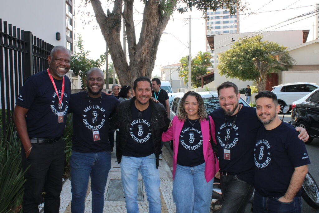 Equipe da Ancoradouro receberam os agentes na entrada da sede