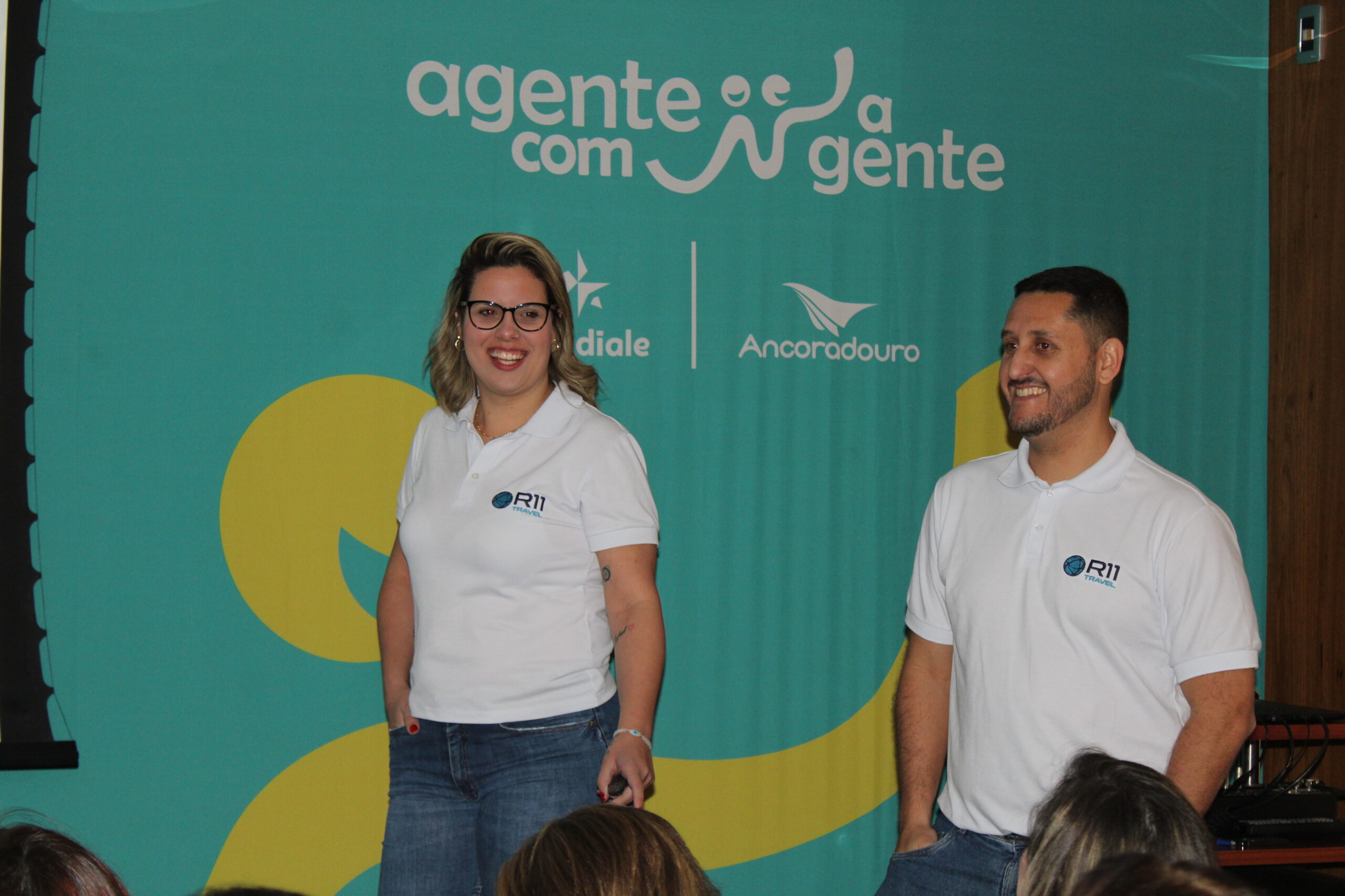 Carolina Sovenhi e Artur Fernando, da R11 Travel