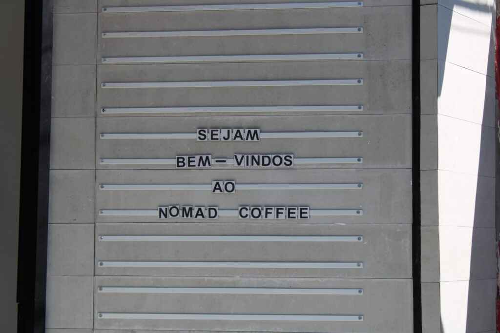 Entrada do Nomad Coffee
