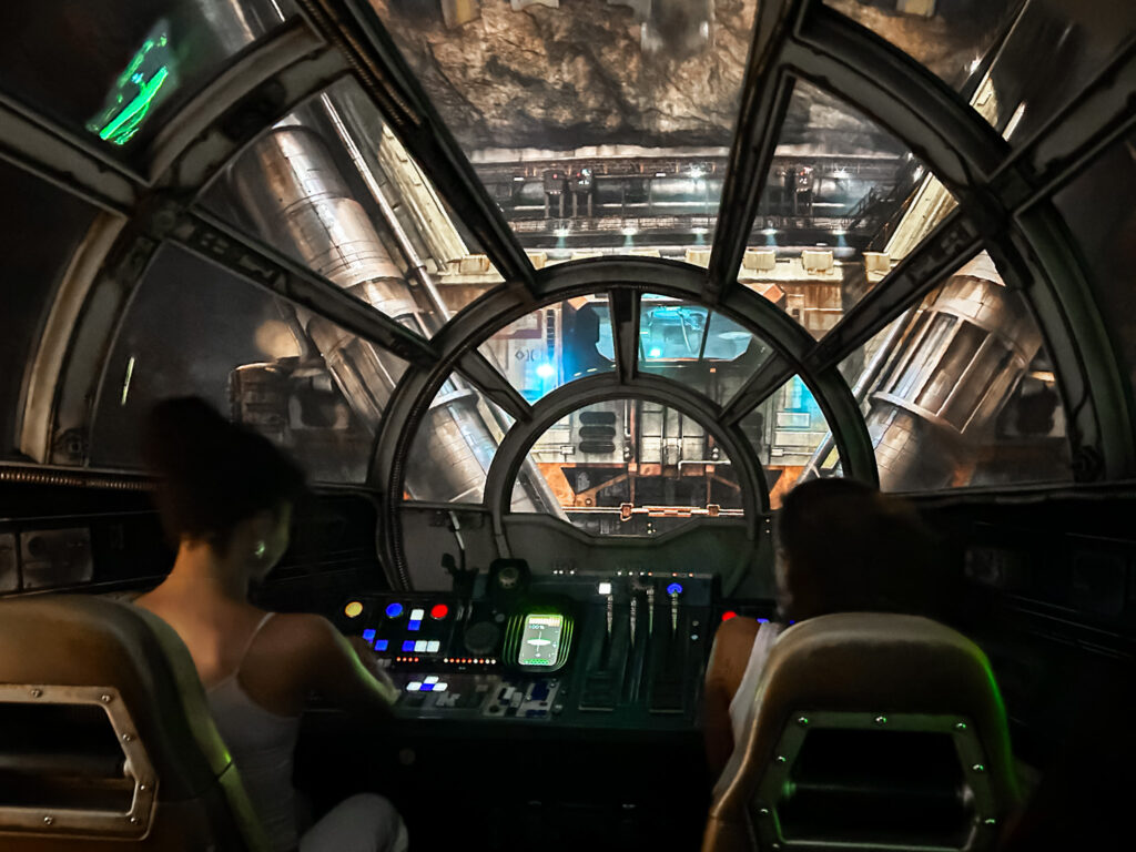 Interior da Millennium Falcon Smugglers Run