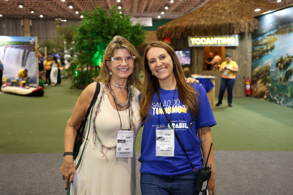 Isabel Barnasque e Elaine Carvalho, do MTur