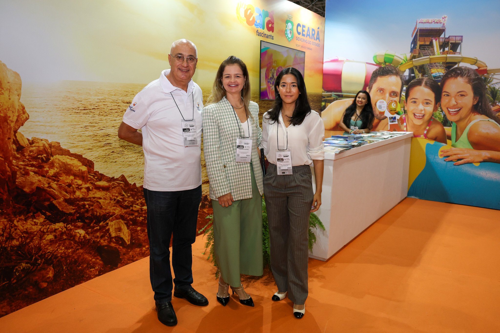 José Wahnon, da Rota das Falésias, Yrwana Albuquerque Guerra, secretaria de Turismo do Ceará e Tais Facundo, da Setur-CE