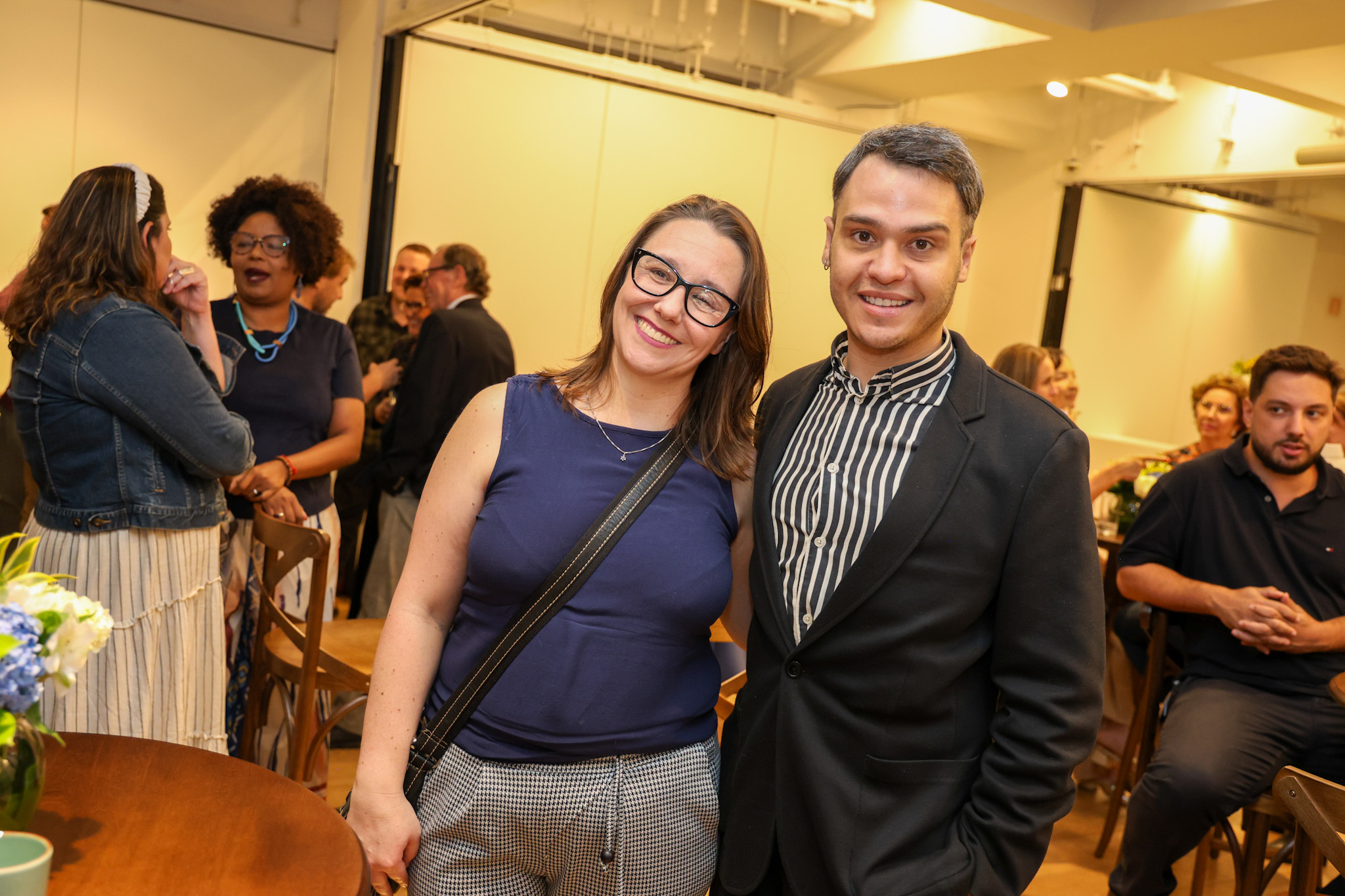 Kathia Mara Dinnebier da PHD Travel e Caio Brusamarello da Oceania Cruizes e da Regent Seven Seas