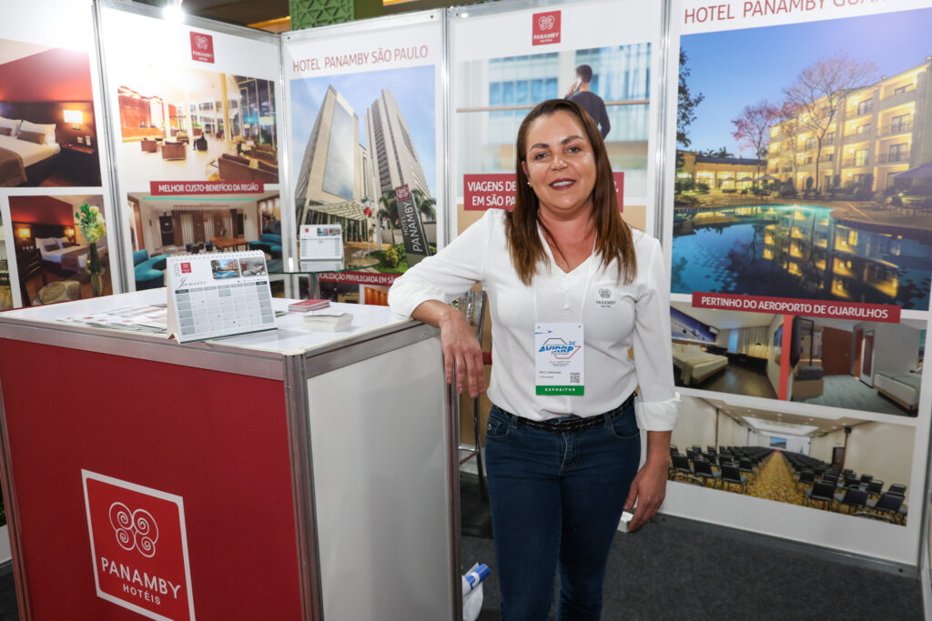Kelly Sansivieri, do Hotel Panamby