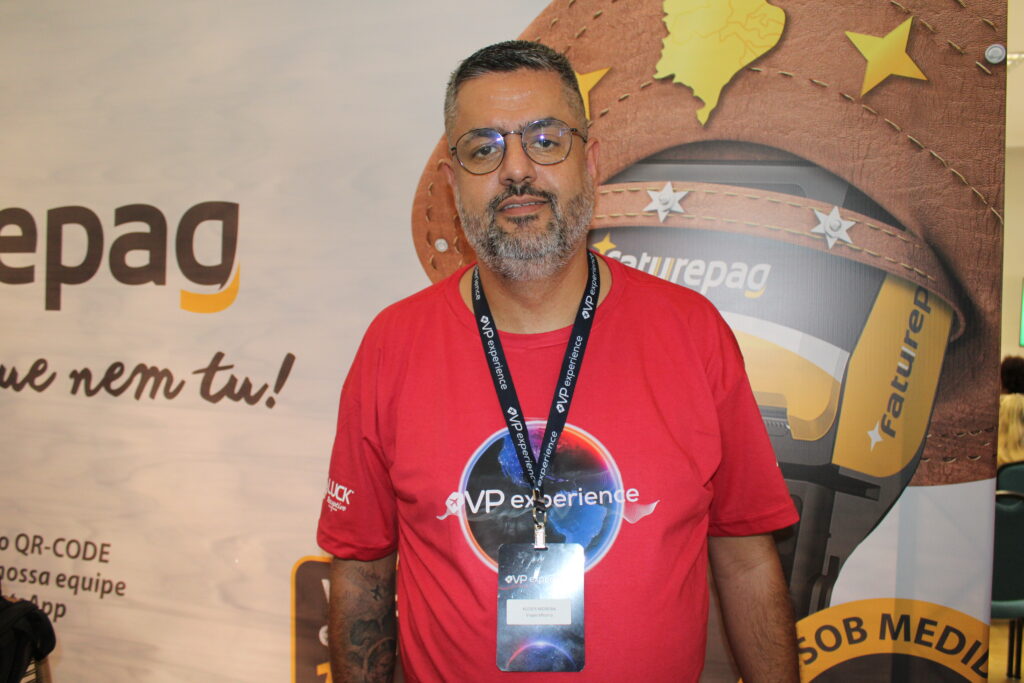Kleber Moreira, coordenador de produto aéreo