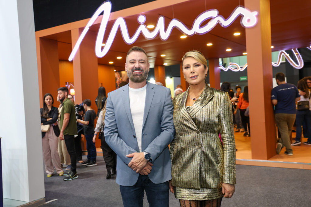 Leônidas José de Oliveira, Secretário de Estado de Cultura e Turismo de Minas Gerais e Rubia Coser, diretora do Minas Travel Next