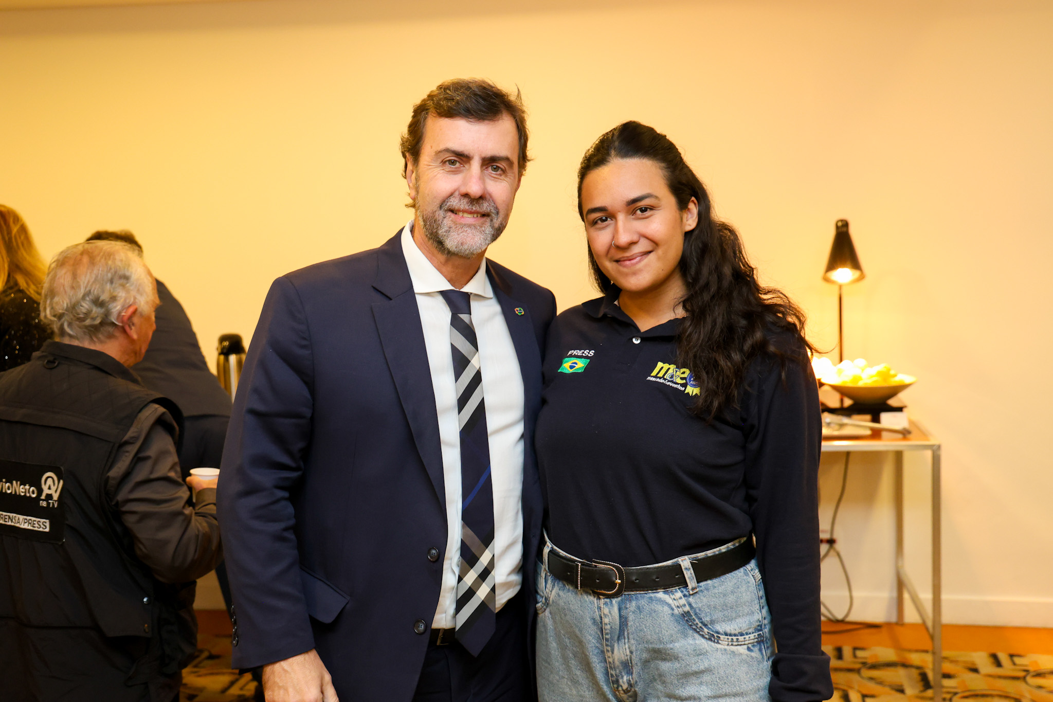Marcelo Freixo, presidente da Embratur e Janaína Brito, do M&E Marcelo Freixo, presidente da Embratur e Janaína Brito, do M&E