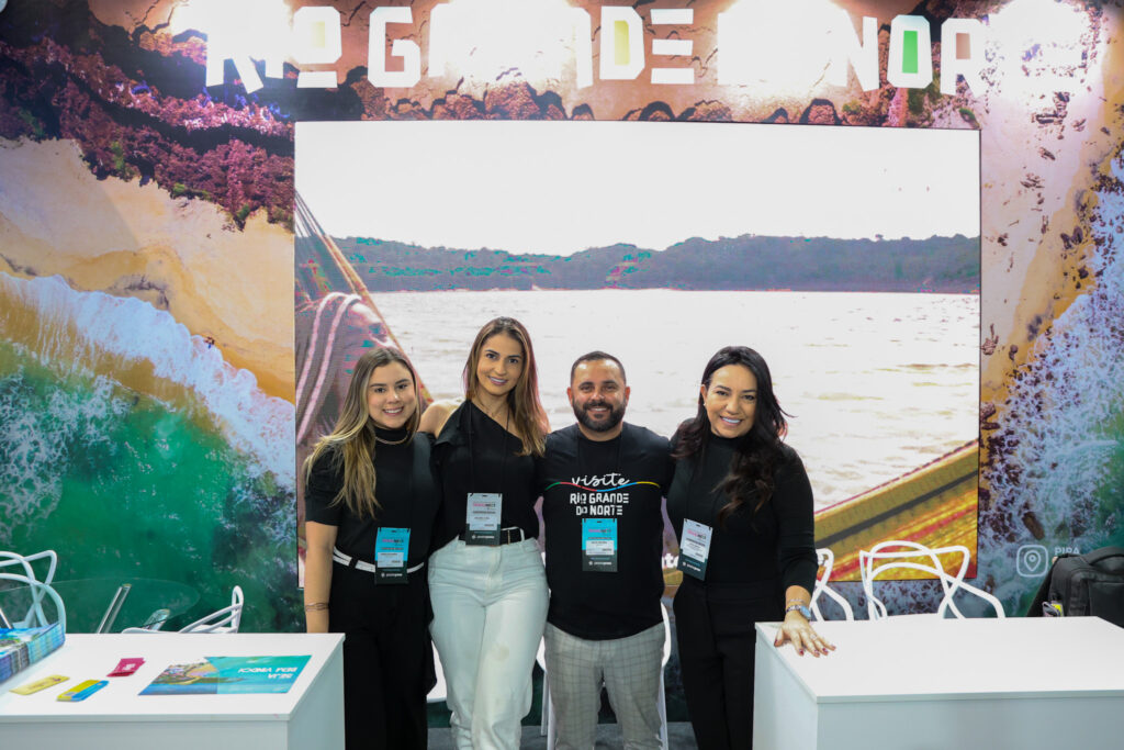 Maria Eduarda, do Ocean Palace, Miliana Lima, do Ocean Palace, Kayo Feitosa, da Emprotur e Tatá Costa, do Praiamar Hotéis