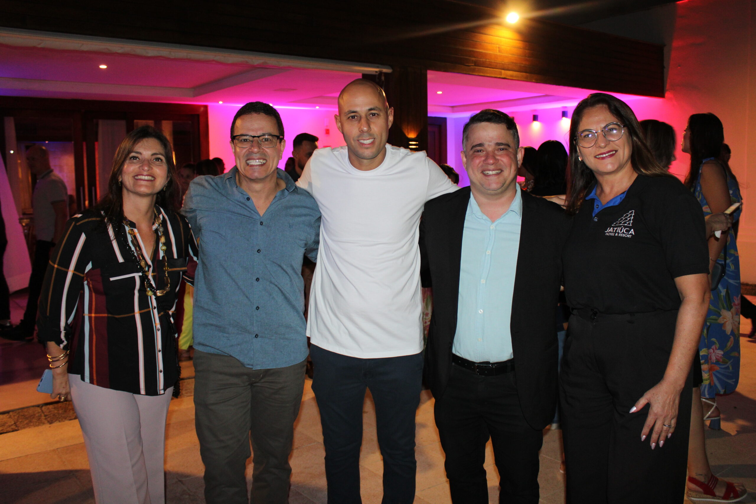 Marlucia Venna, do Clube Turismo, Leonardo Santos, da VP-RJ, Wagner Moraes, da VP, Diogo Leite, do Hotel Maceió Atlantico e Celma Araujo, do Jatiúca Resorts Marlucia Venna, do Clube Turismo, Leonardo Santos, da VP-RJ, Wagner Moraes, da VP, Diogo Leite, do Hotel Maceió Atlantico e Celma Araujo, do Jatiúca Resorts