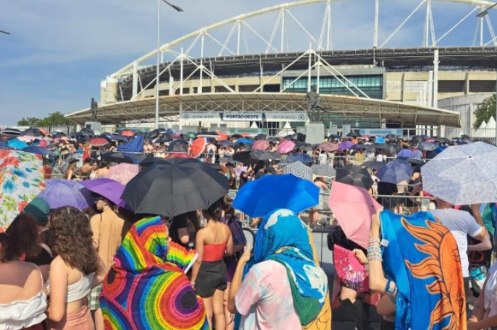 Grandes eventos devem garantir água de graça ao público Grandes eventos devem garantir água de graça ao público