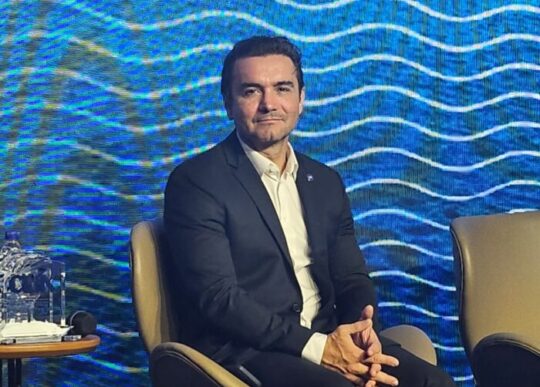 Ministro Celso Sabino defende tributação equilibrada para estimular crescimento econômico do Brasil