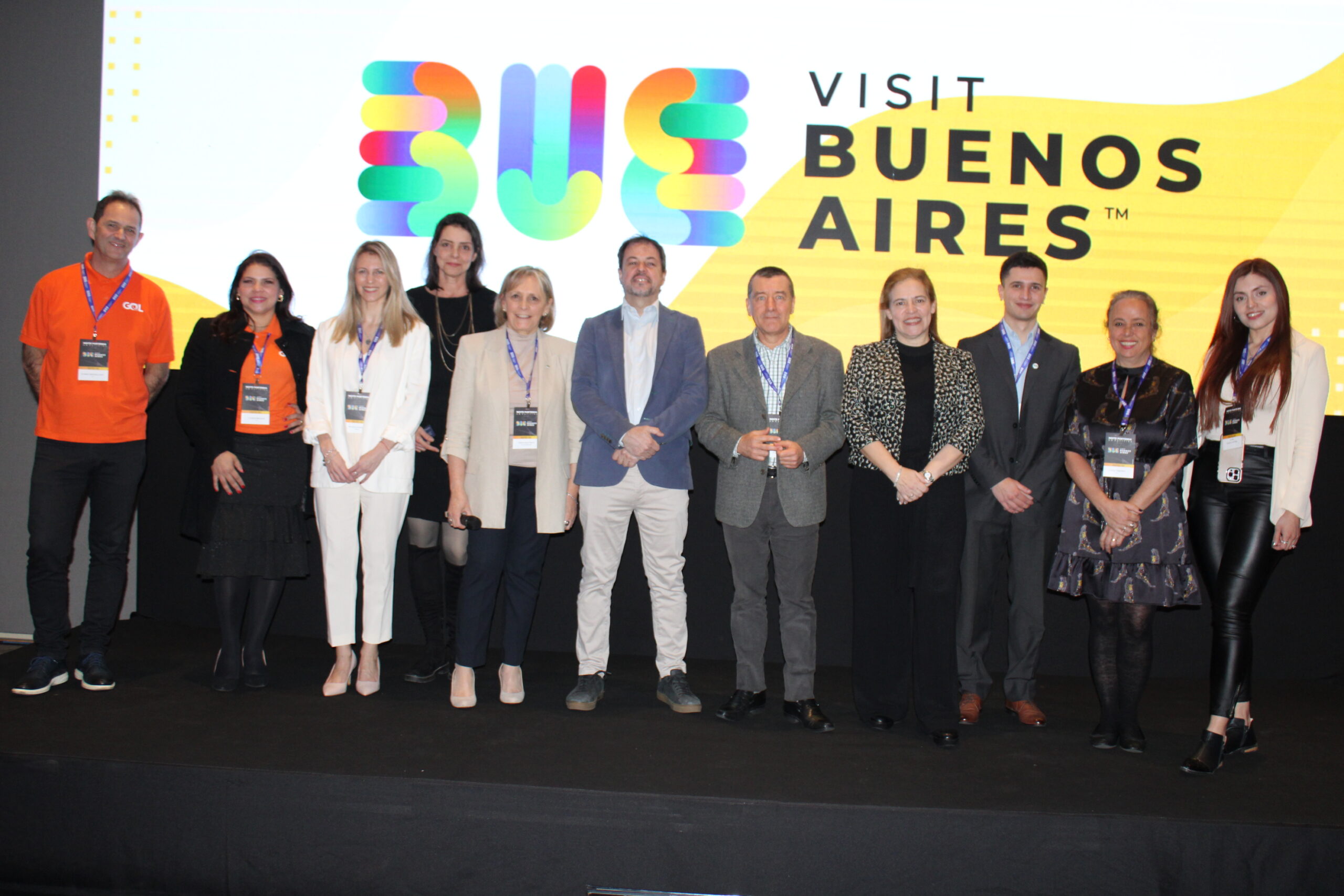 Profissionais de empresas e instituições do turismo Profissionais de empresas e instituições do turismo
