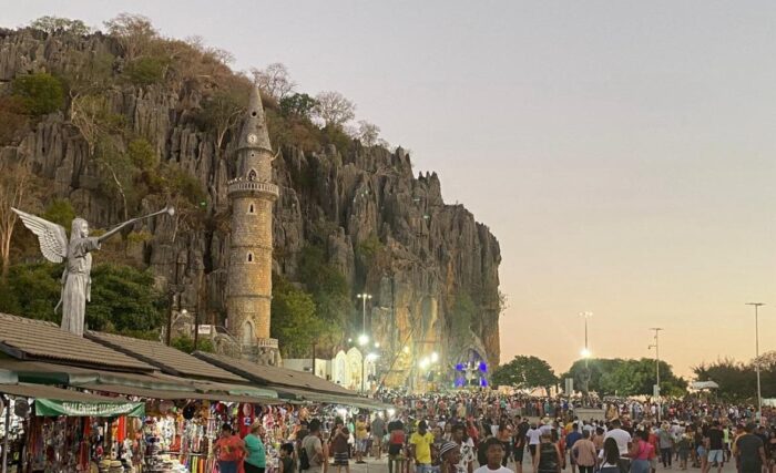 Romaria do Bom Jesus da Lapa representa a força do turismo religioso baiano 1 Romaria do Bom Jesus da Lapa representa a força do turismo religioso baiano