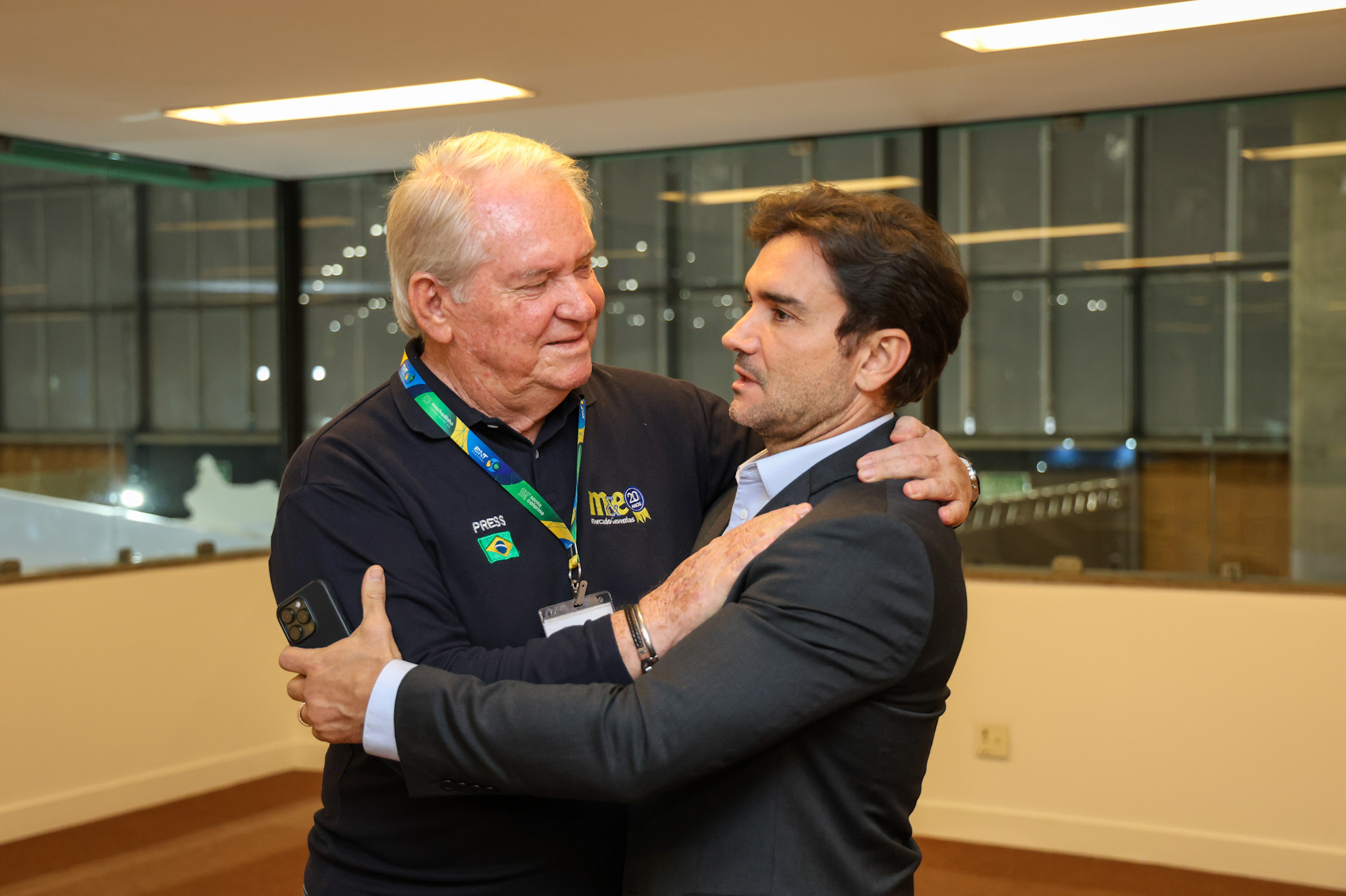 Roy Taylor, do M&E e Celso Sabino, ministro do Turismo