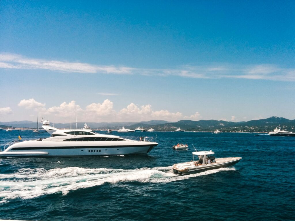 Viagens de luxo mantêm reservas antecipadas e forte demanda, revela Virtuoso St Tropez, França (Unsplash/Felix Fuchs)