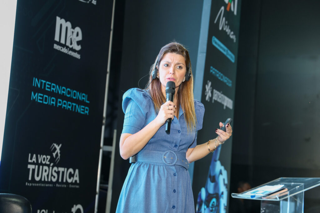 Thais Medina, palestrante