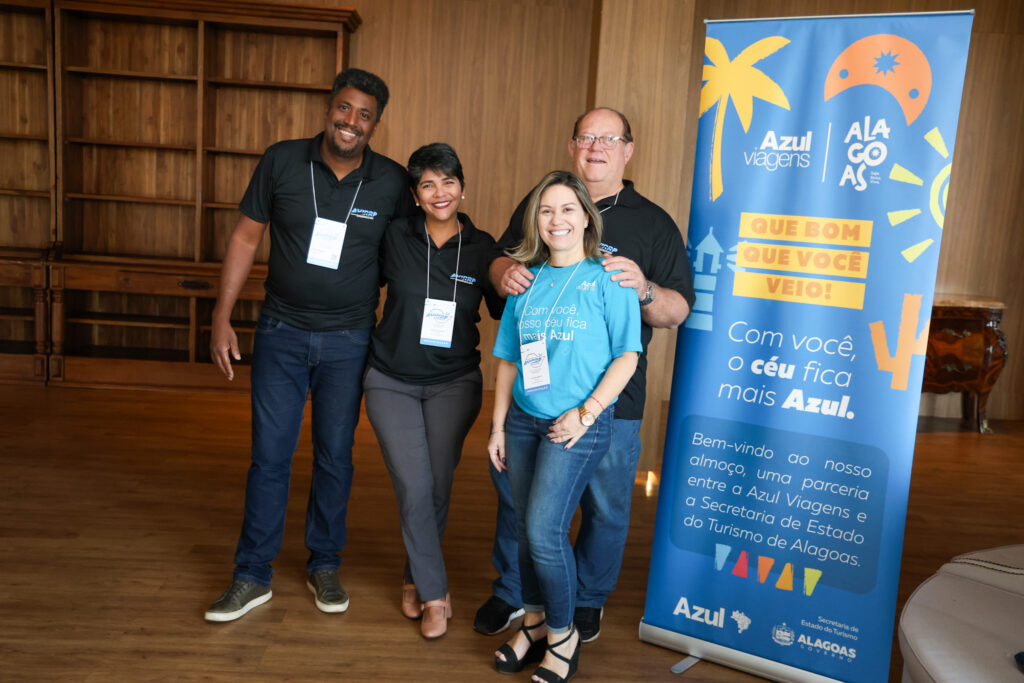 Thiago Marlus, Angélica dos Santos, José Luiz Pontim e Tatiana Roberti, diretoria da Avirrp