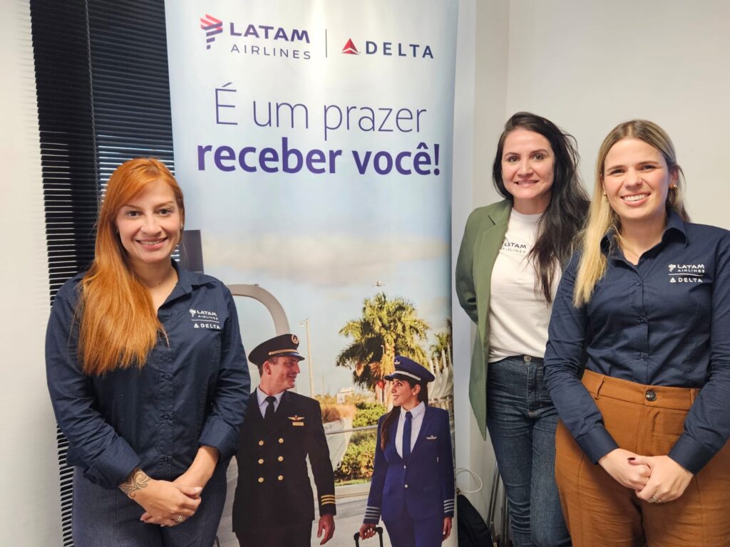 Camila Andrade, Bianca Ferreira e Ana Carolina Rocha, da Latam/Delta