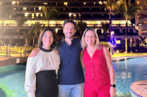 Anny Rocha Spina, gerente geral do Wish Natal, Eduardo Malheiros, CEO do Grupo Wish, e Fernanda Oliveira, diretora comercial do Grupo Wish