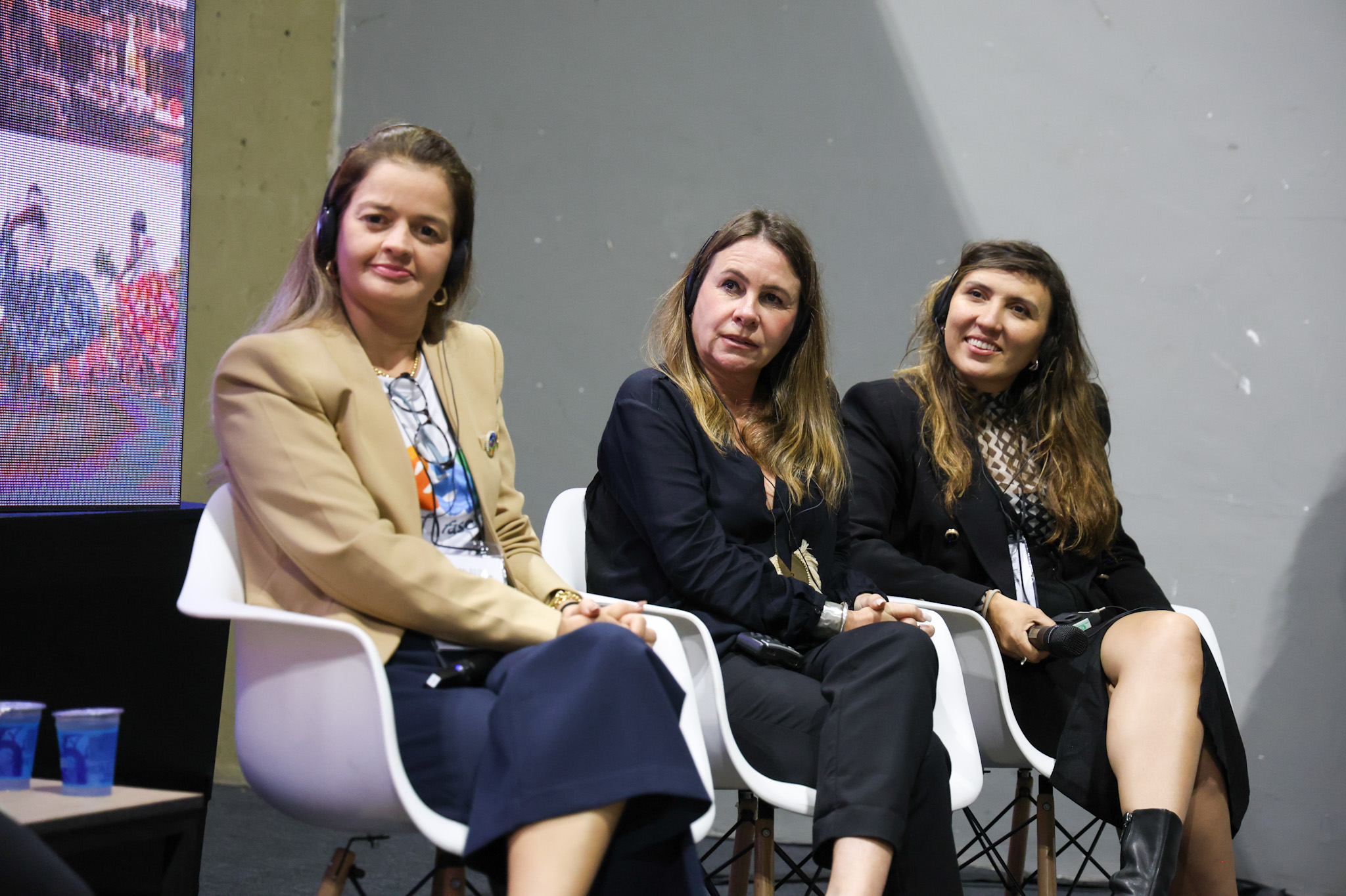 Yrwana Albuquerque Guerra, secretaria de Turismo do Ceará, Dani Maia, secretaria de Turismo do Rio de Janeiro e Ana Carla, Secretária Executiva do Ministério do Turismo Yrwana Albuquerque Guerra, secretaria de Turismo do Ceará, Dani Maia, secretaria de Turismo do Rio de Janeiro e Ana Carla, Secretária Executiva do Ministério do Turismo