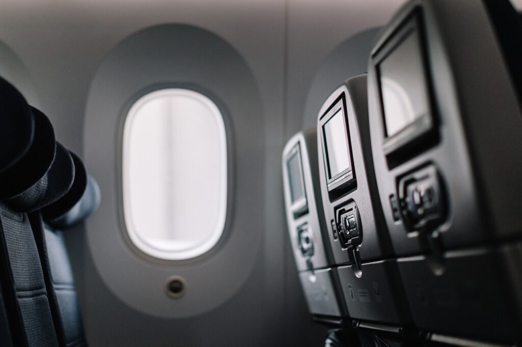 plane 6511877 1280 EXCLUSIVO: ABEAR, IATA e ALTA se posicionam sobre penas mais rígidas para passageiros indisciplinados