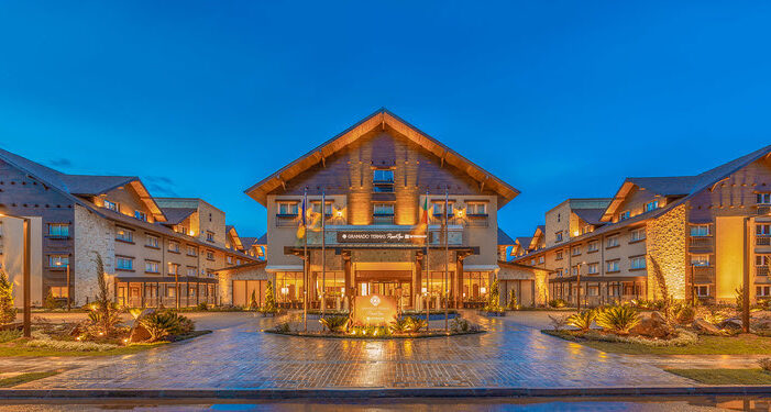 Últimos dias para aproveitar campanha 'Deu a Louca no Wyndham Gramado' com até 15% de desconto e ingresso para o Parque Olivas 1 Últimos dias para aproveitar campanha 'Deu a Louca no Wyndham Gramado' com até 15% de desconto e ingresso para o Parque Olivas