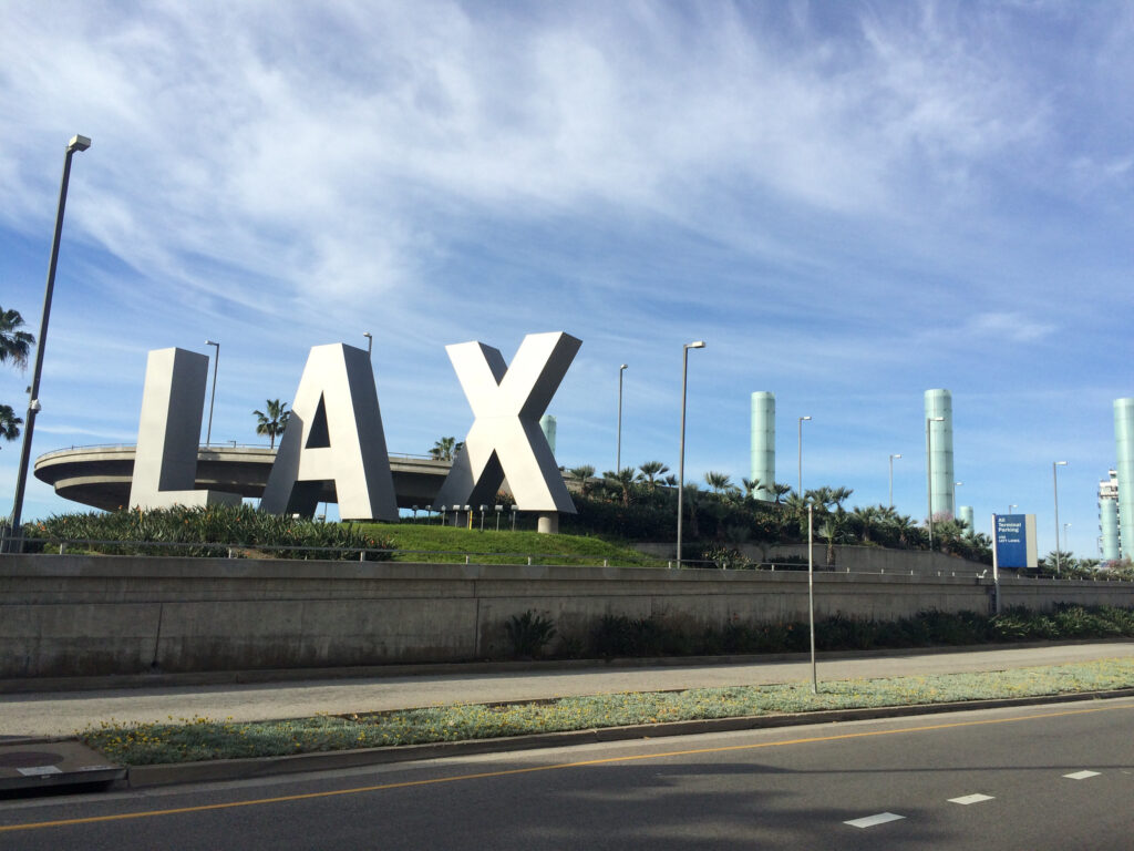 LAX receberá mais de R$225 milhões do governo americano LAX receberá mais de R$225 milhões do governo americano