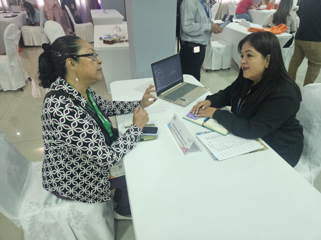Rodada de negócios entre fornecedores e operadoras de viagem começou no Panamá TM; veja fotos Rodada de negócios entre fornecedores e operadoras de viagem começou no Panamá TM; veja fotos