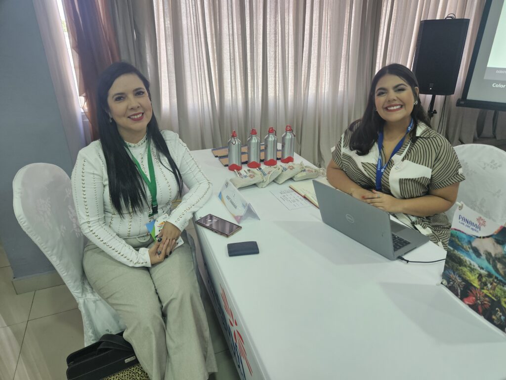 Rodada de negócios entre fornecedores e operadoras de viagem começou no Panamá TM; veja fotos Rodada de negócios entre fornecedores e operadoras de viagem começou no Panamá TM; veja fotos