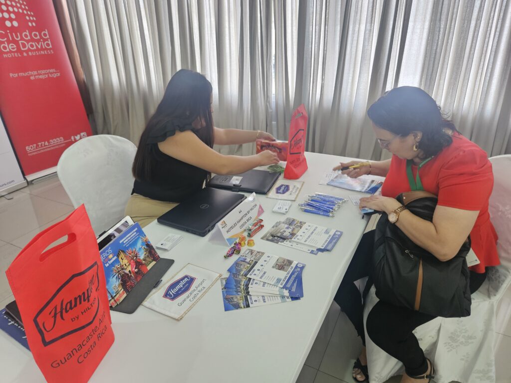 Rodada de negócios entre fornecedores e operadoras de viagem começou no Panamá TM; veja fotos Rodada de negócios entre fornecedores e operadoras de viagem começou no Panamá TM; veja fotos