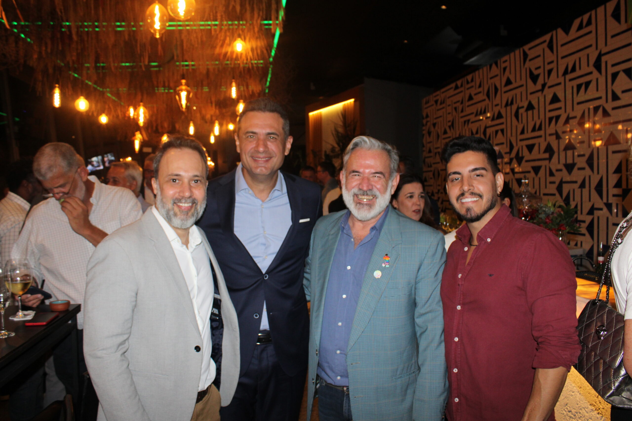 Alex Bernardes, da LGBT Turismo Expo, Carlos Antunes, da TAP, Clóvis Casemiro, da IGLTA e Átila Paixão, da PX Turismo Alex Bernardes, da LGBT Turismo Expo, Carlos Antunes, da TAP, Clóvis Casemiro, da IGLTA e Átila Paixão, da PX Turismo