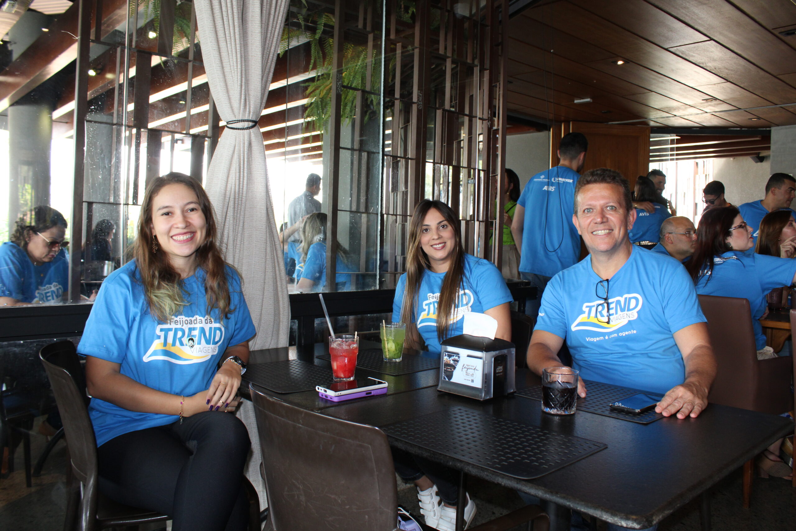 Alexandre Ramos, da Trend, Gabriela Souza e Danielly Marinhos, da Bancorbrás