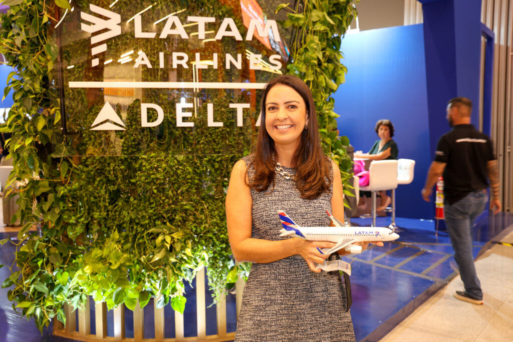 Aline Mafra, da Latam